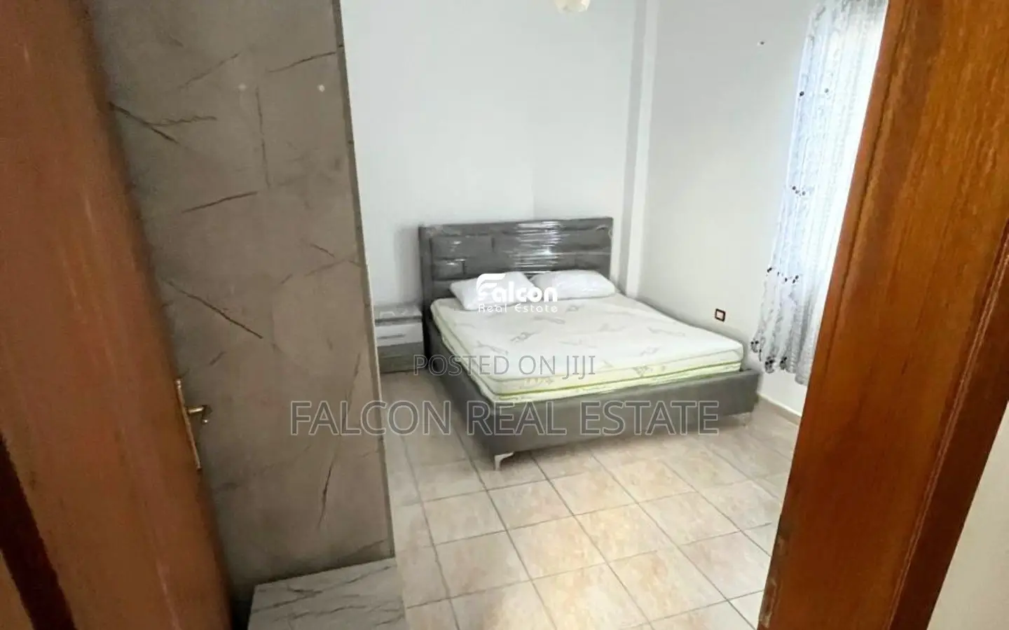 Jepet me Qira Apartament 2+1, tek Rrethi i Kënetës !!
