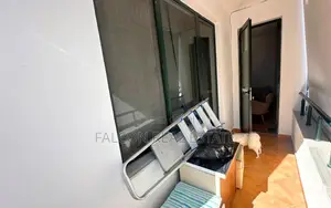 Apartament në shitje – Plazhi i Golemit