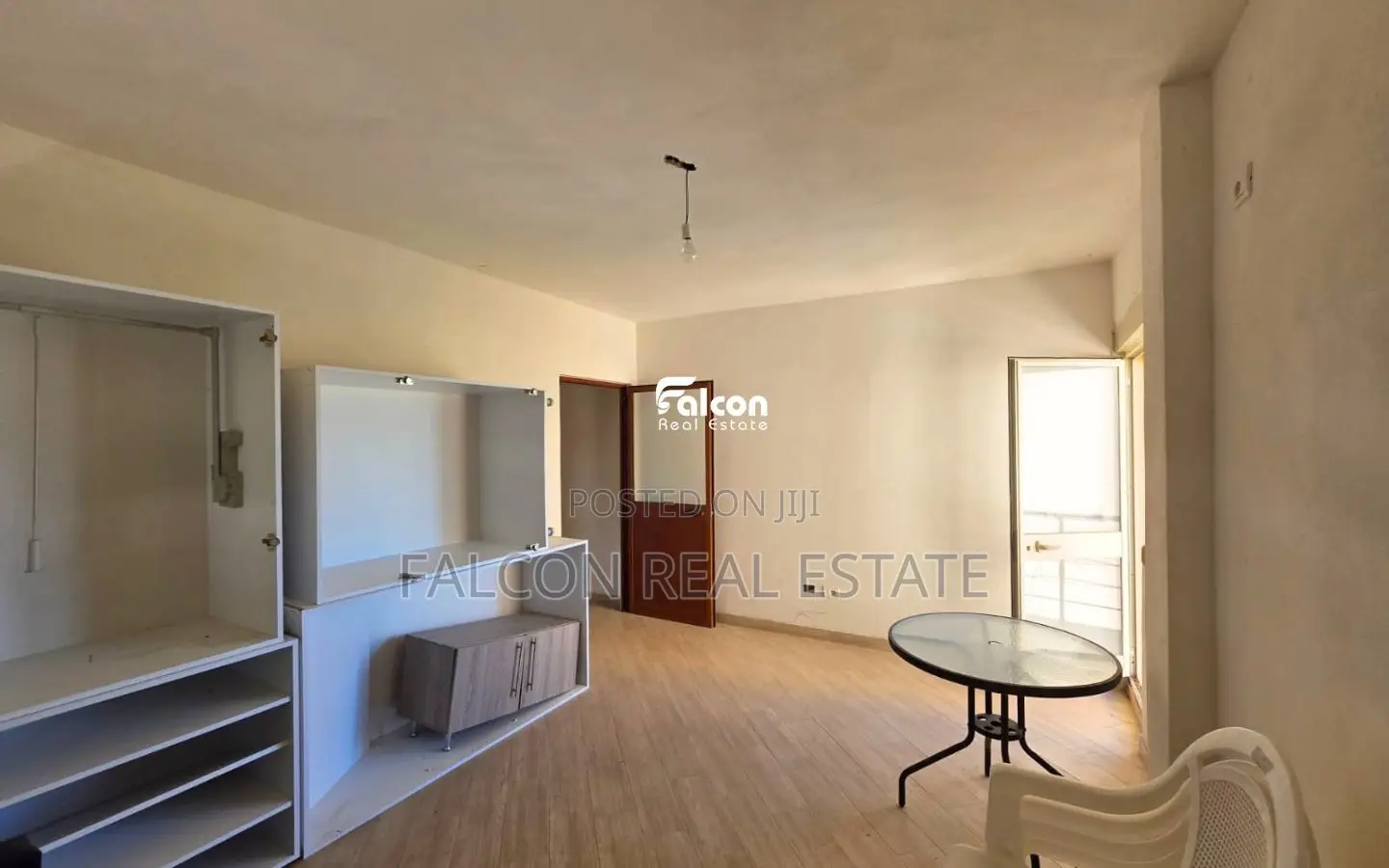 Shitet Apartament 2+1, Qerret !!