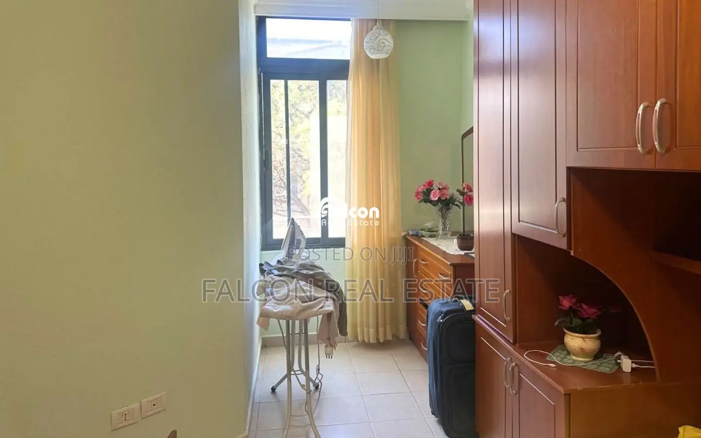 Shitet apartament 1+1 në zonën e Shkëmbit të Kavajës