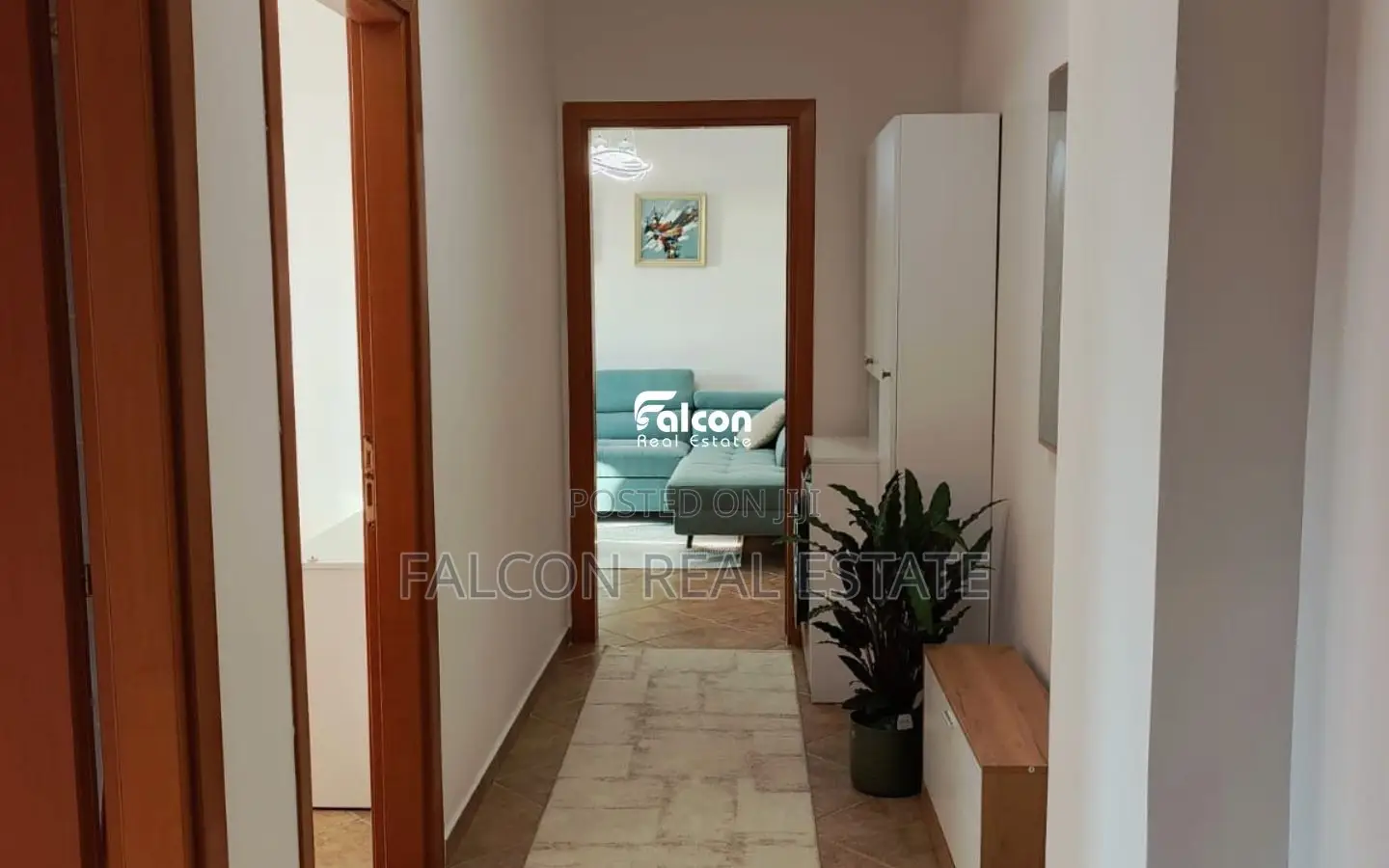 Shitet apartament 1+1 buzë detit në Golem, pranë Hotel Premium!