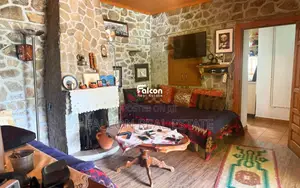 Shitet shtëpi private në Dardhë, Korçë