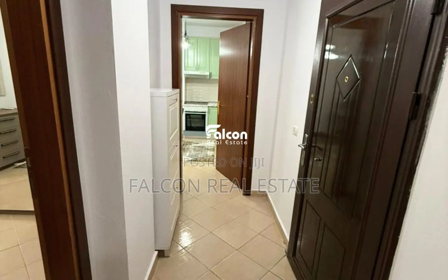 Shitet apartament 1+1 në Golem, në Kompleksin Alb Adriatik, vetëm 100 