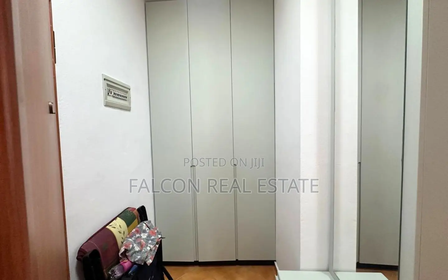 Apartament në shitje – Plazhi i Golemit