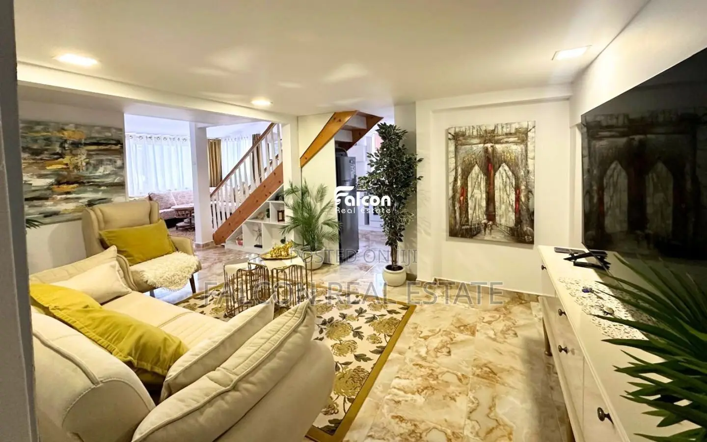 Shitet Duplex 3+1 – Mali i Robit !!