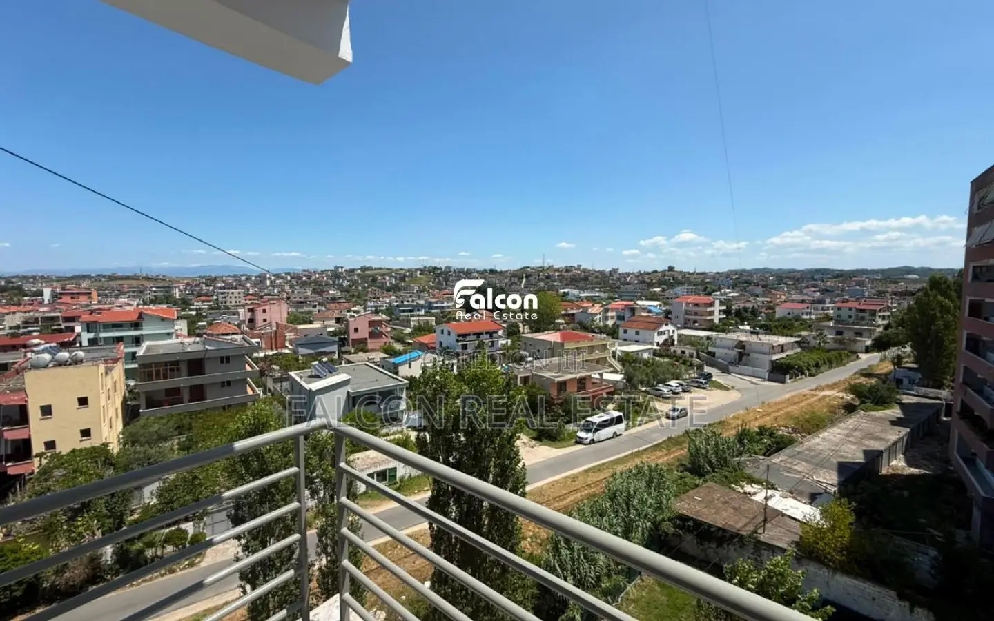 Super Apartament 1+1 në Shitje – Plazh, Durrës