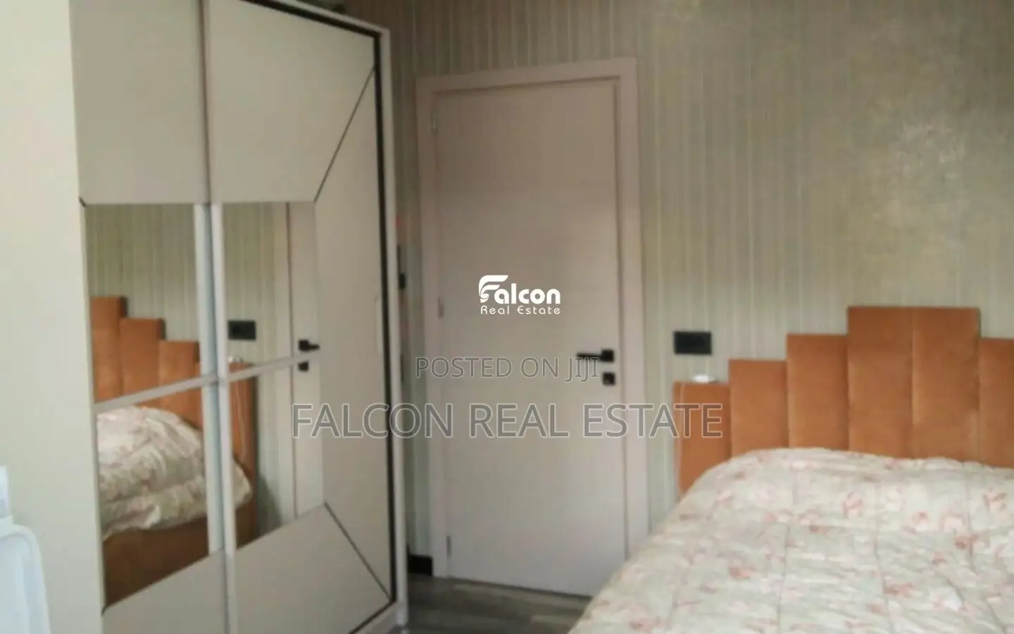 Shitet apartament, Lagjen 11, pranë Bulevardit “Gjergj Kastrioti
