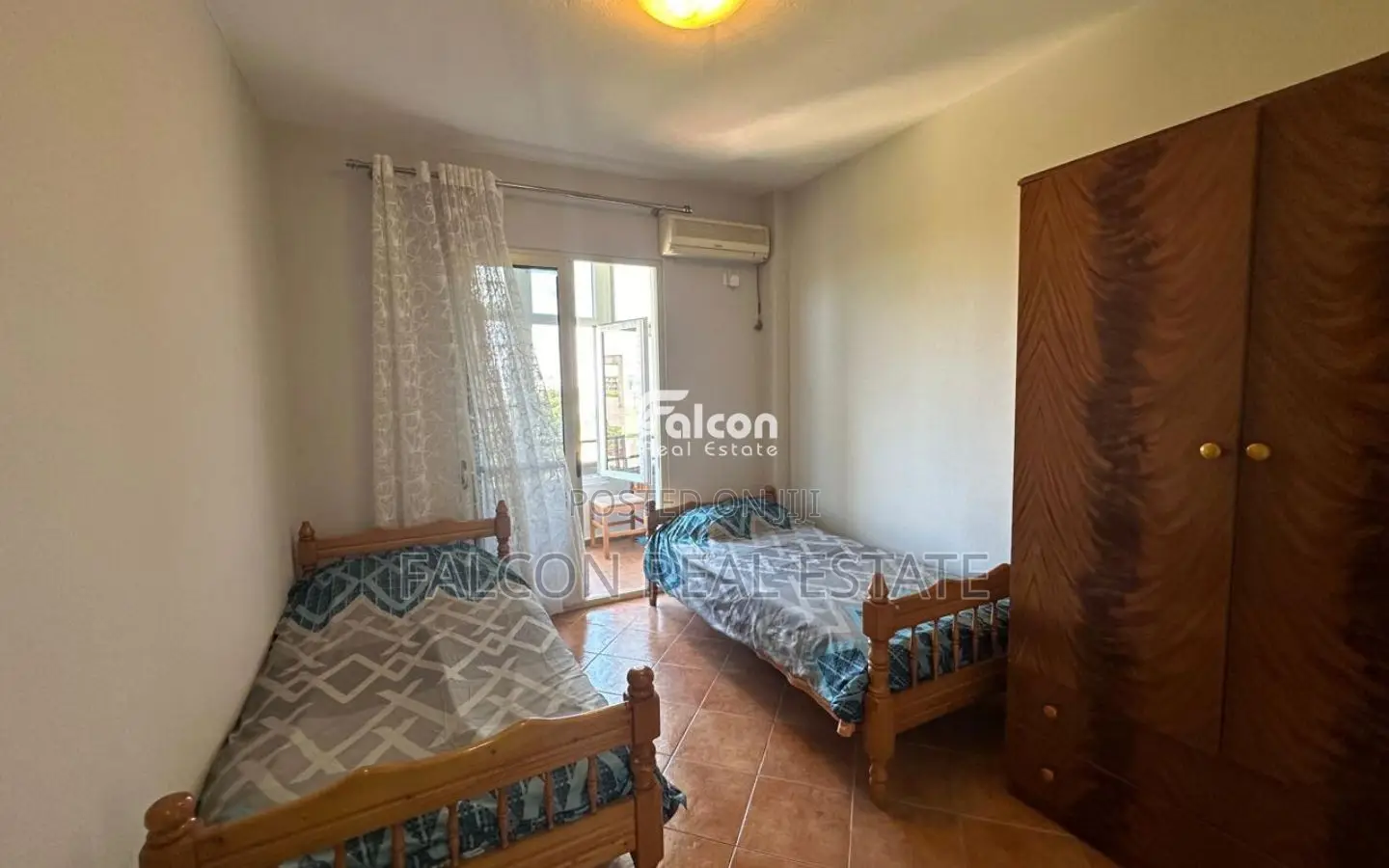 Shitet apartament – Mali i Robit!!