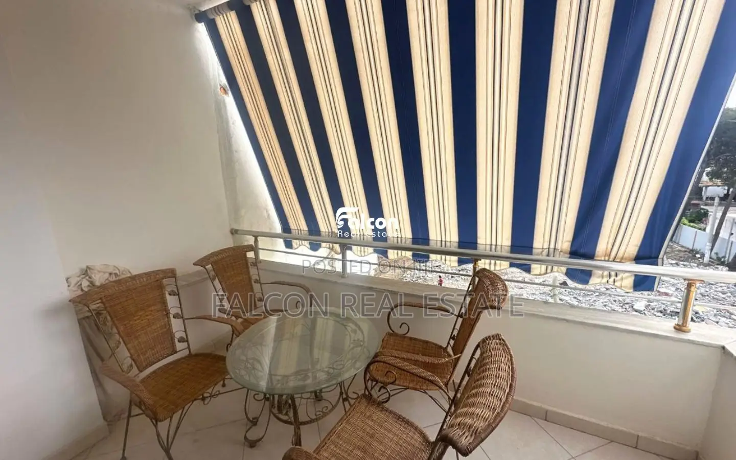 Shitet Apartament 1+1 – Golem