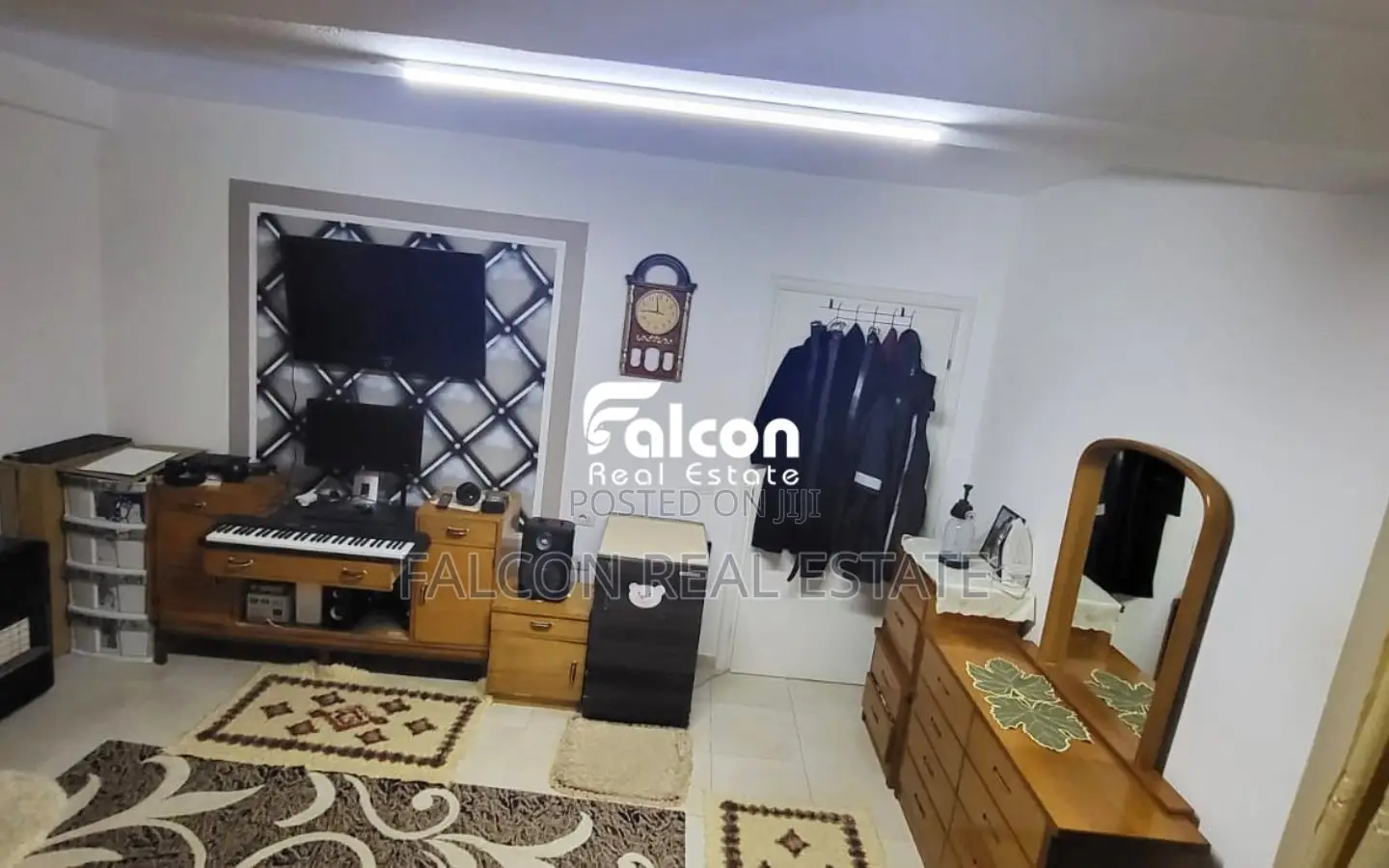 Shitet Apartament 1+1-Vendndodhja: Lagjja 10-Korce !