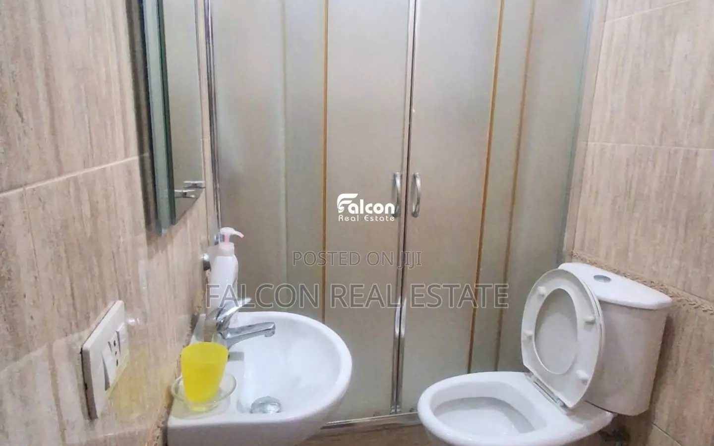 Jepet me Qira Apartament 2+1+2, në zonën Ish-Rajoni, Durrës !!