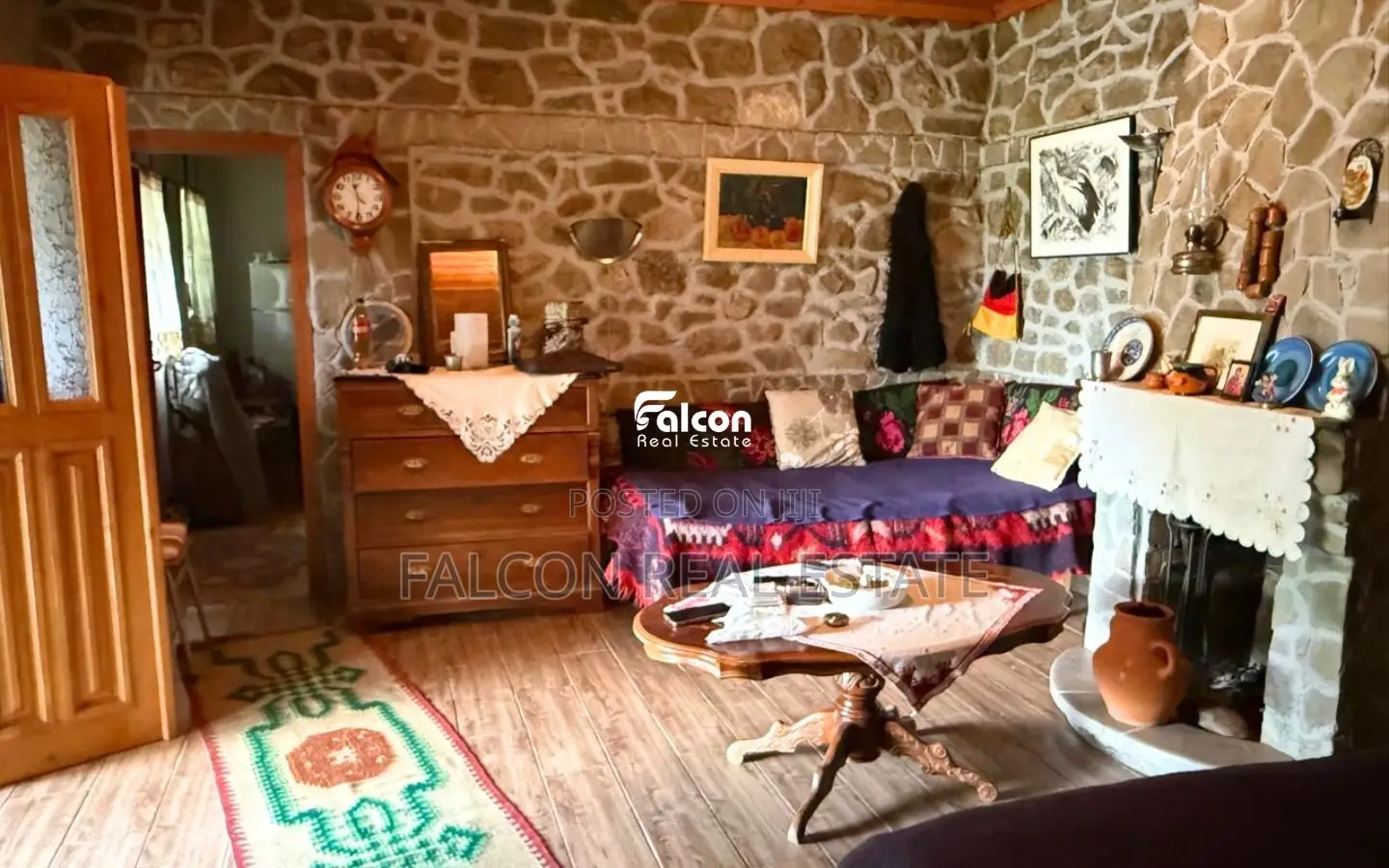 Shitet shtëpi private në Dardhë, Korçë
