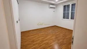 Office to rent Wilson Square (Tirana - city)