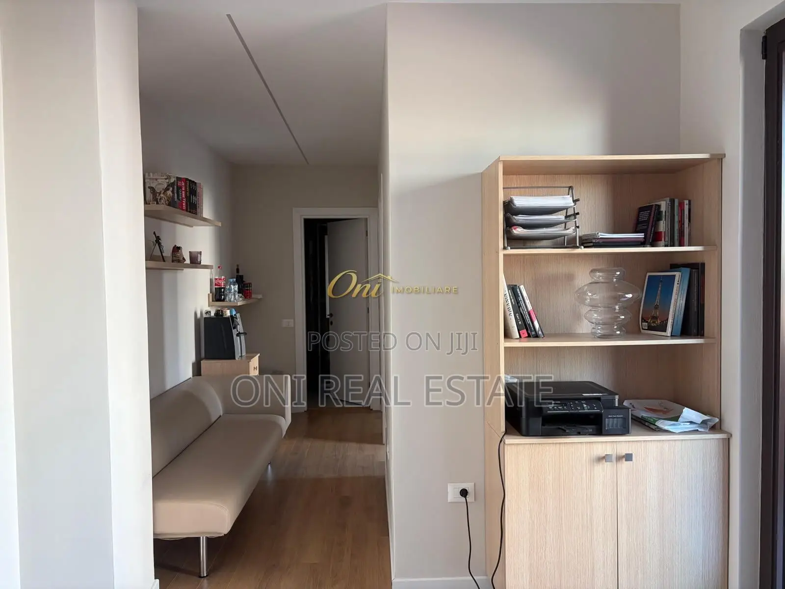 Office to rent Myslym Shyri Str. (Tirana - city)