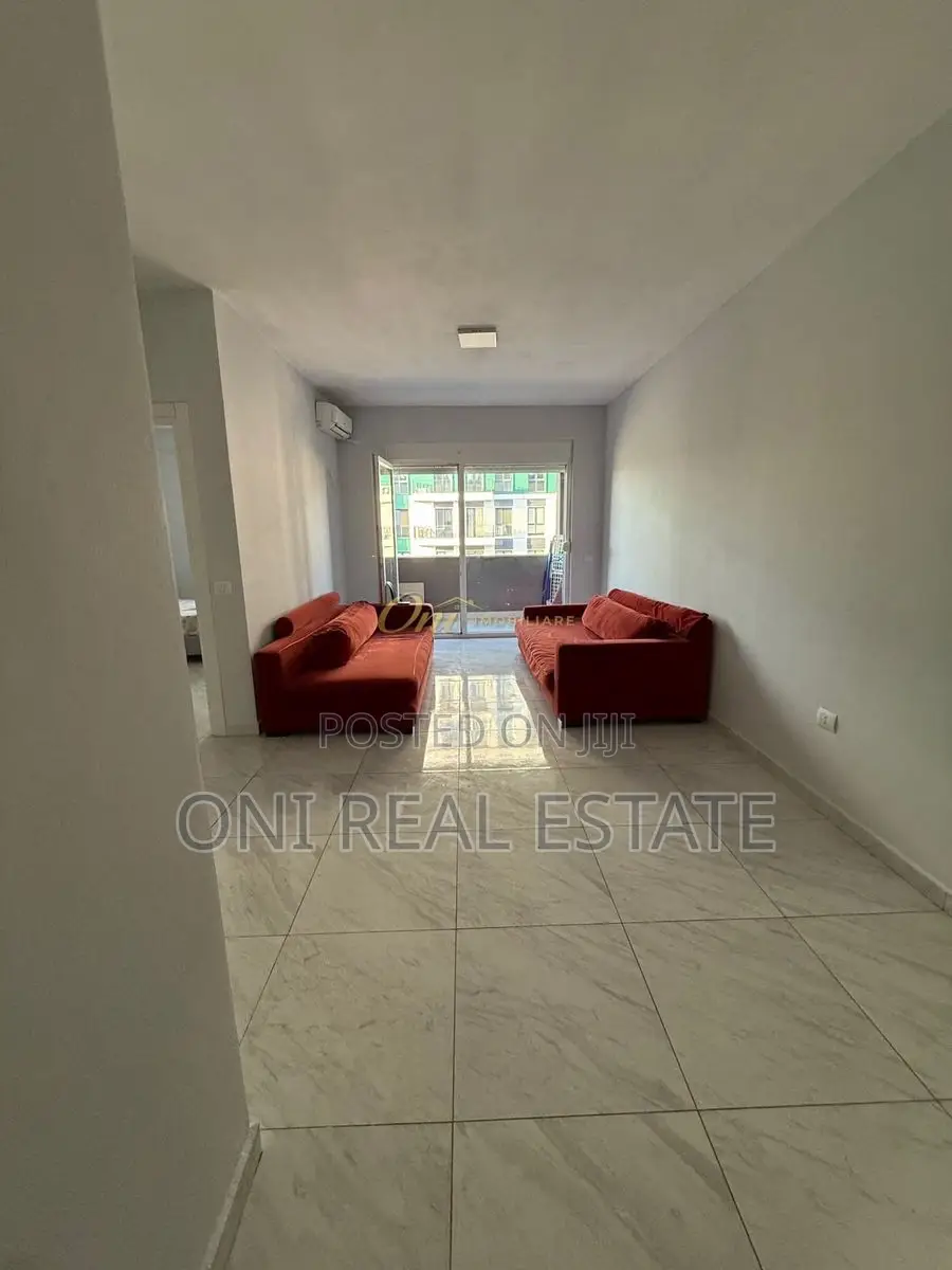 Apartment to rent Komuna e Parisit - Kristal Center (Tirana - city)