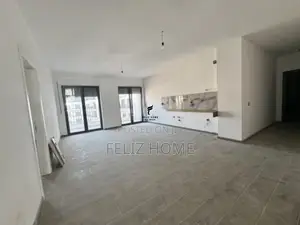 ZYRE ME QERA 110 M2 BULEVARDI RI 80.000 LEKE