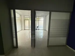 DYQAN ME QERA 415 M2 STACIONI I TRENIT 8.300 EURO