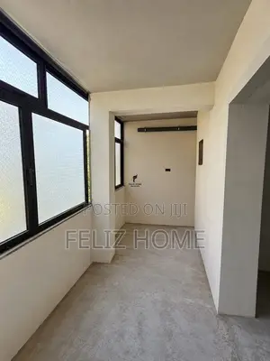 SHITET APARTAMENT 3+1+2 MYSLYM SHYRI 30.000.000 LEKE