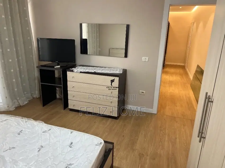 APARTAMENT ME QERA 1+1 ISH TREGU ELEKTRIK 65.000 LEKE