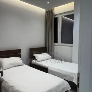 APARTAMENT ME QERA 1+1 RRUGA 5 MAJ 50.000 LEKE