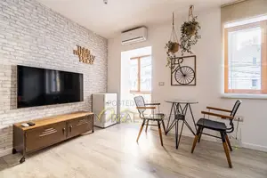 Studio Flat to rent New Bazaar - Red School (Tirana - city)