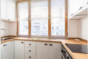Studio Flat to rent New Bazaar - Red School (Tirana - city)