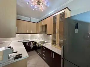 Apartment to rent Komuna e Parisit - Kristal Center (Tirana - city)