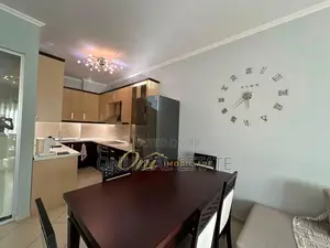 Apartment to rent Komuna e Parisit - Kristal Center (Tirana - city)