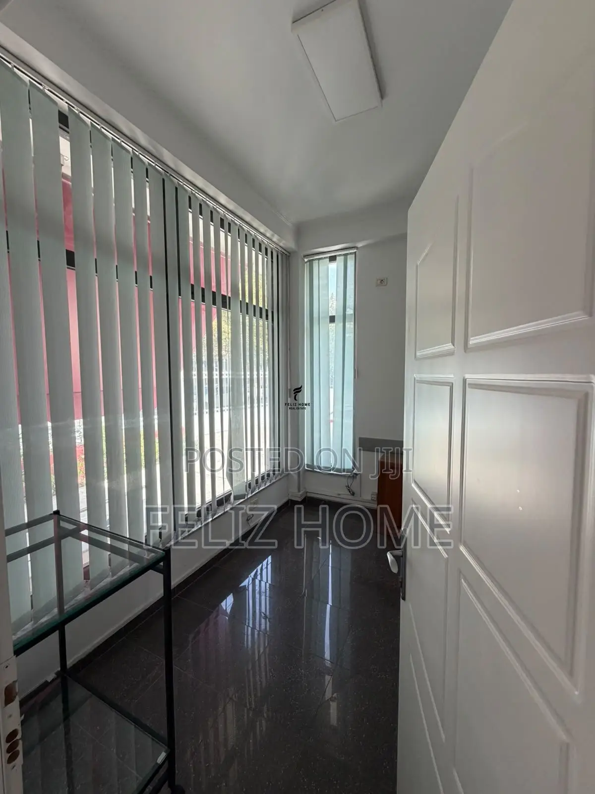 ZYRE ME QERA 200 M2 OXHAKU 200.000 LEKE