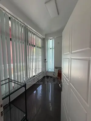 ZYRE ME QERA 200 M2 OXHAKU 200.000 LEKE
