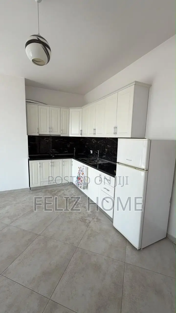 APARTAMENT ME QERA 1+1 RRUGA E DIBRES 60.000 LEKE