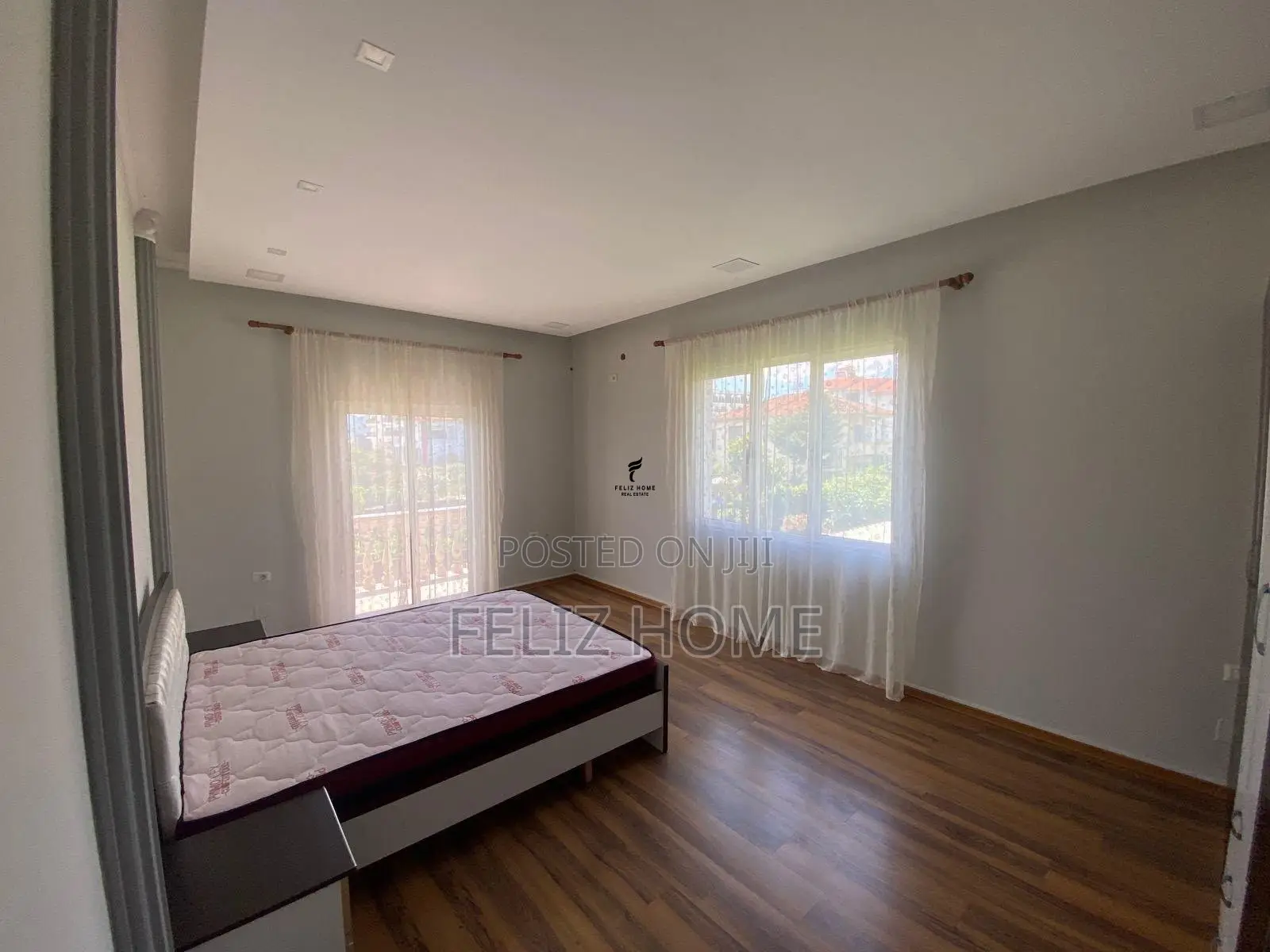 APARTAMENT ME QERA 3+1 SAUK 65.000 LEKE