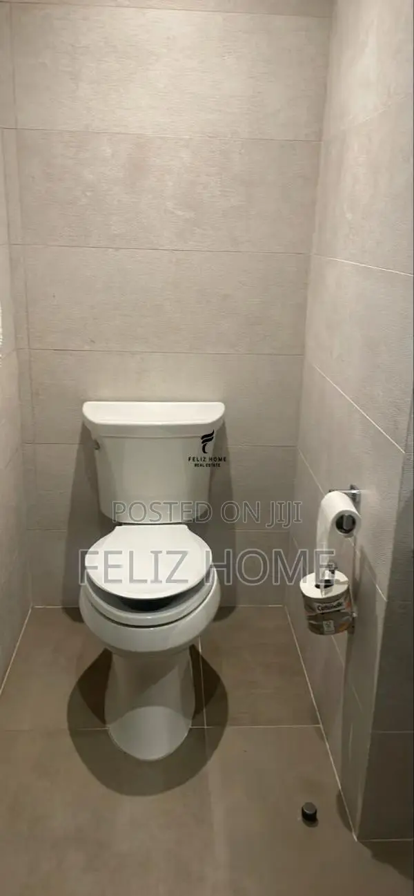 DYQAN ME QERA 130M2 RRUGA FERIT XHAJKO 200.000 LEKE
