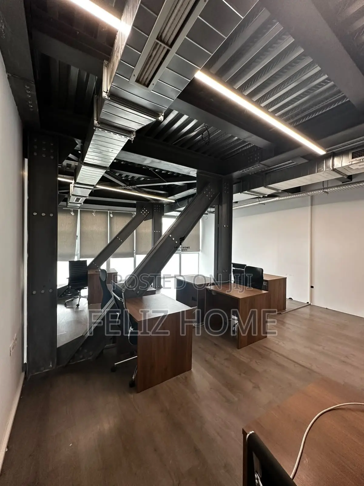 ZYRE ME QERA 180 M2 KOMUNA E PARISIT 330.000 LEKE