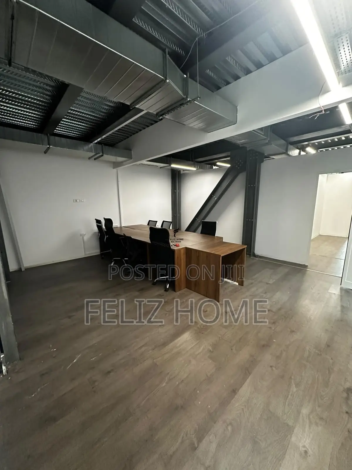 ZYRE ME QERA 180 M2 KOMUNA E PARISIT 330.000 LEKE