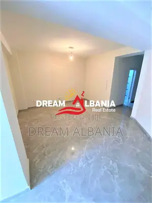 Zyre/Ambient Biznesi me Qera ne Qender prane Postes Qendrore ne Tirane
