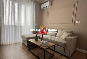 Super Apartament 2+1 me Qera ne Qender, prane Kafe Flora ne Tirane (ID
