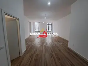2 Ambiente Biznesi me Qera ne Qender te Tiranes (ID 42611403)