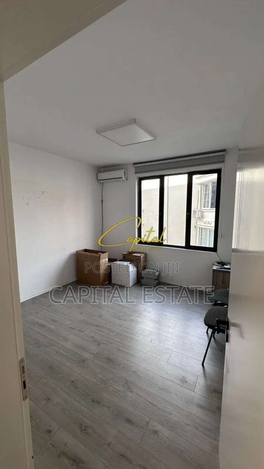 ZYRE ME QIRA 116 M2 VASIL SHANTO 1.200 EURO