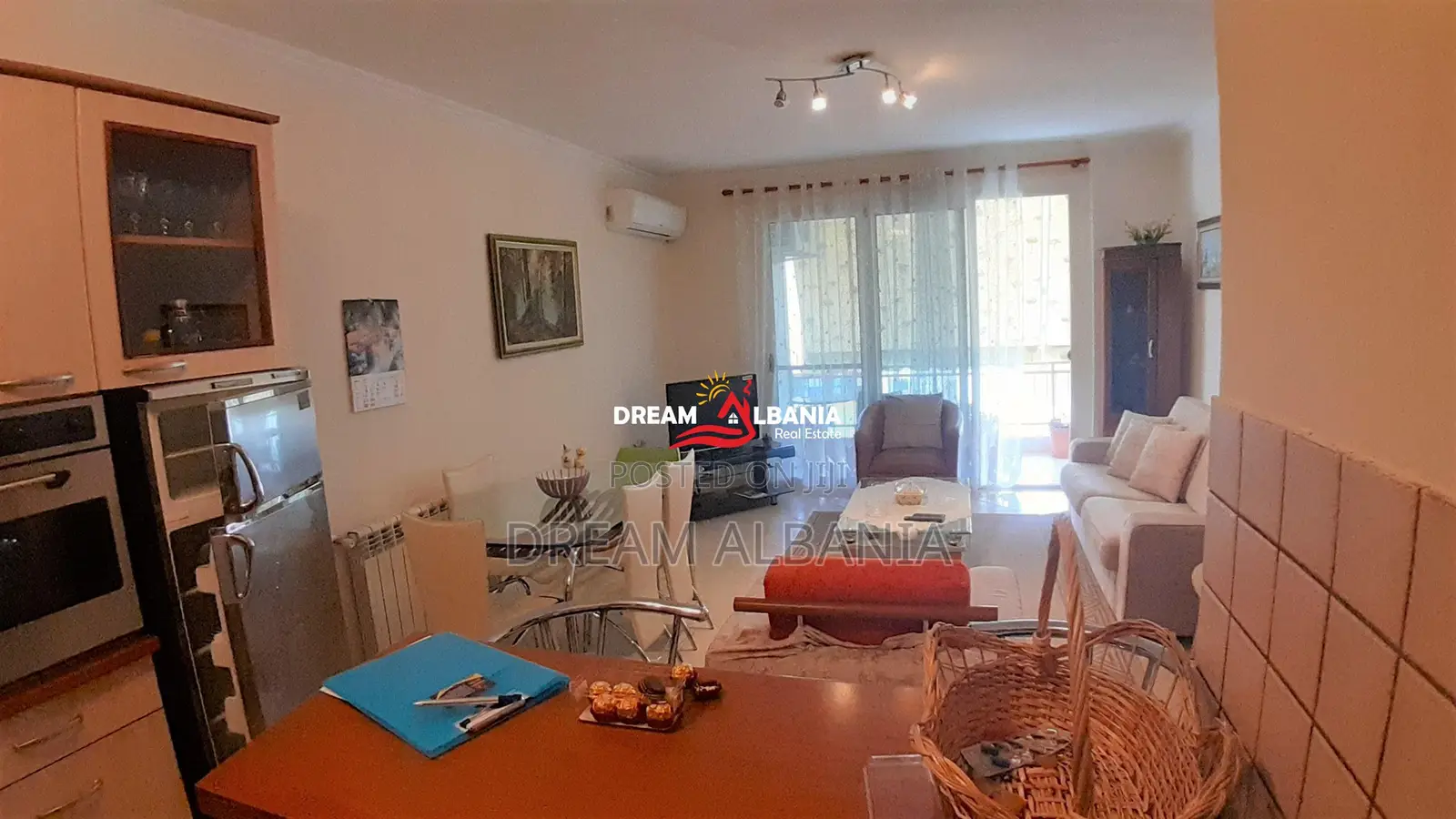 Apartament 1+1 me qera Sheshi Willson afer kompleksit Nobis dhe Liqeni