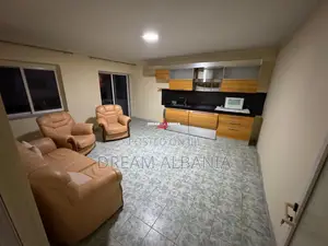 Apartament 3+1 per shitje Qender mes Rr. Myslym Shyrit dhe Rr. Kavajes