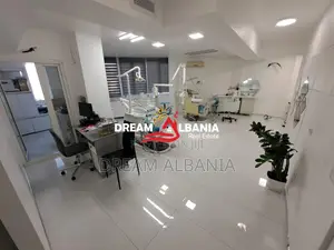 Klinike Dentare ne Shitje ne Don Bosko, afer Kryqezimit (ID 4161110)