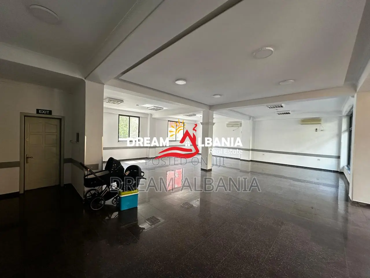 2 Ambjente per zyra me qera ne zonen e Varri Bamit (ID 42611106).