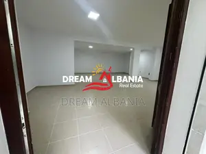 Ambient Biznesi Modern-Afer kopshtit botanik (42611558)