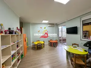 Ambjent me qera per zyra ne Bllok, Tirane (ID 42611151)