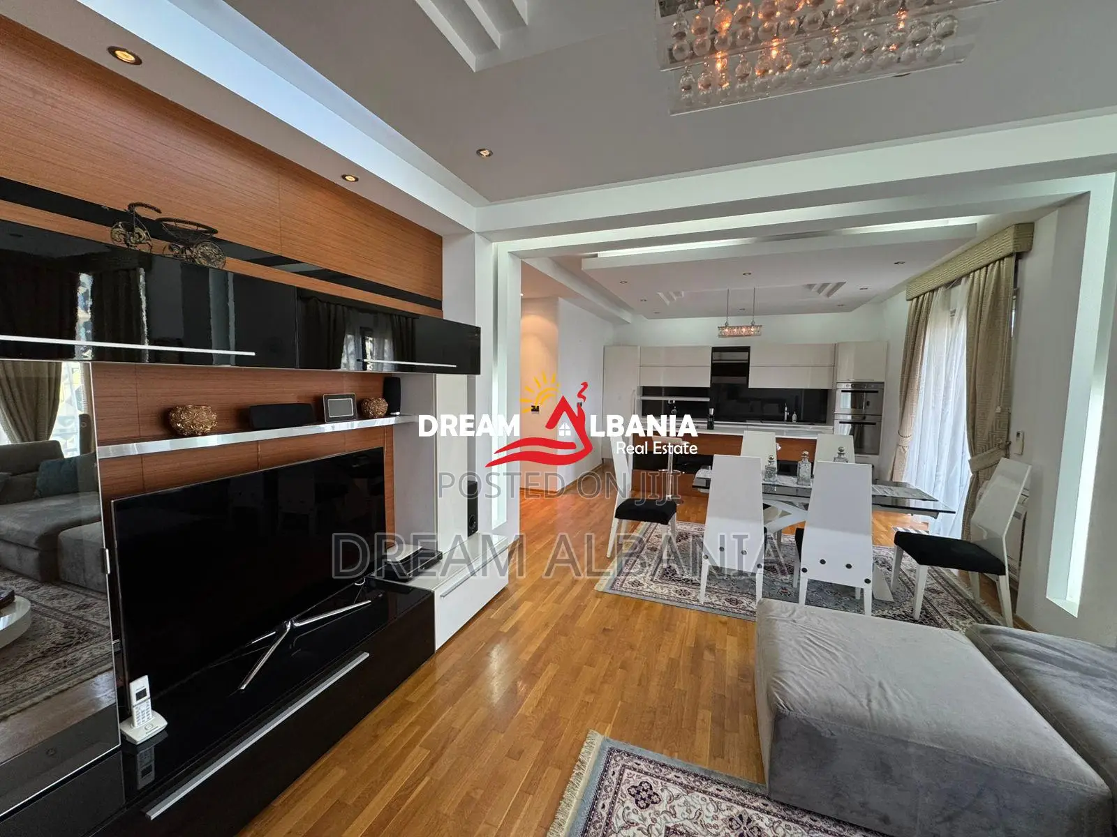 Super Apartament 2+1+2 me qera ne Bllok prane Credins Bank (ID 4221499
