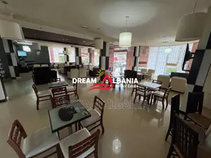 Jepet lokal me qera ne hyrje Freskut, ne Tirane (ID 42711053 )