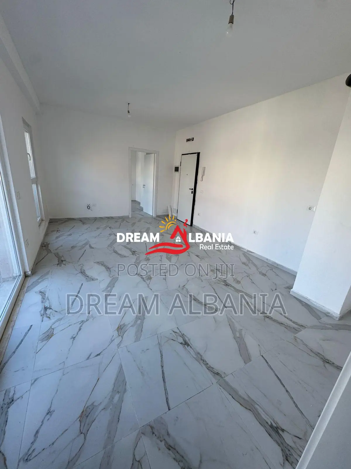 Jepen 2 Zyra me qera tek kompleksi Aura ne Laprake, Tirane (ID 4261156