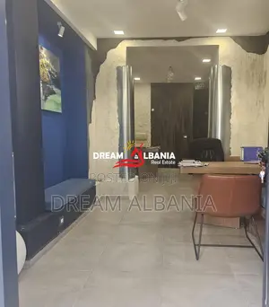 Dyqan ne shitje ne Qender rruga e Bogdaneve (ID 4171596).