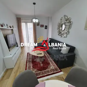 Shitet kat pallati i pershtatur Hotel ne Qender te Tiranes, rruga e Ka